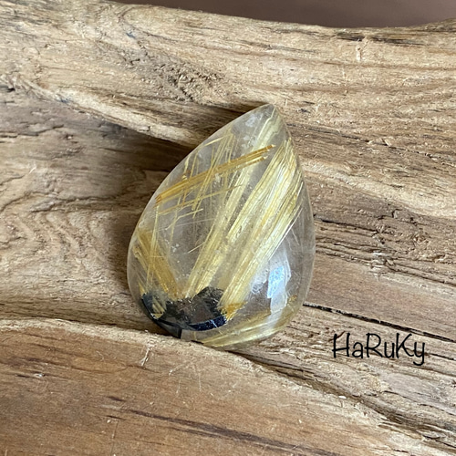 希少 ヘマタイト タイチンルチルクォーツ 天然石 原石