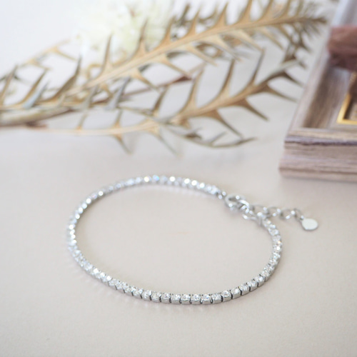 激レアイオッセリアーニラインストーンタイガースタッズシルバーブレス