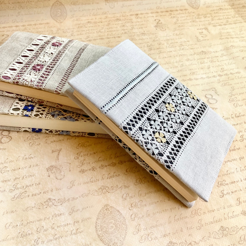 送料無料】A23. ドロンワーク 刺繍 ブックカバー リネン 文庫本サイズ