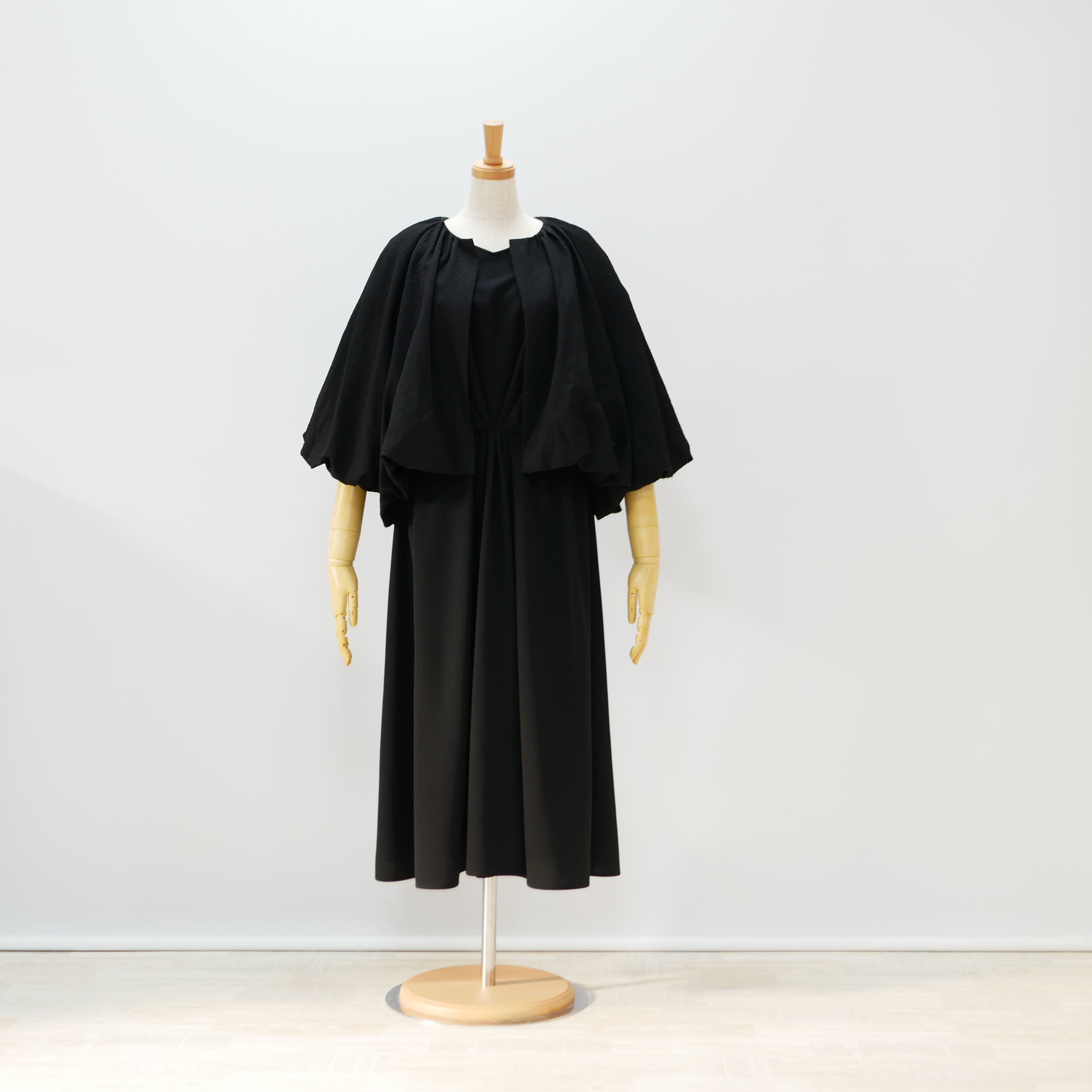 【期間限定送料無料】オケージョン対応できてしっかりストレッチ着用　ダブルジョーゼットニットワンピース　ブラック