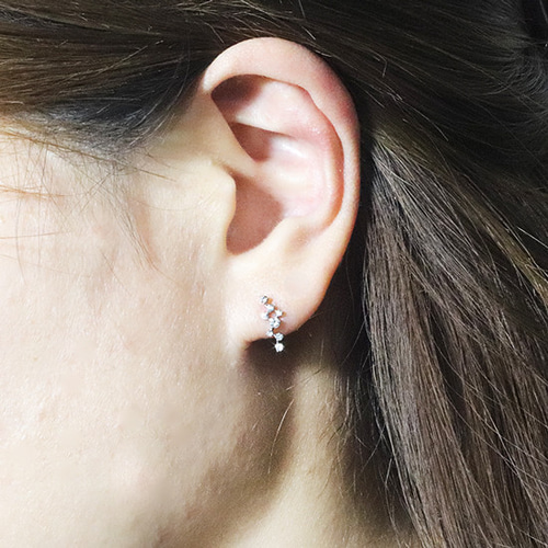 k18 天然ダイヤモンド 0.22ct デザインピアス pierced earri YG WG PG