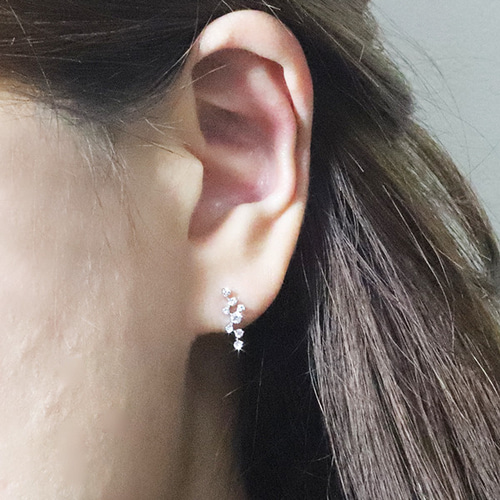 4℃ピアス天然石ダイヤモンドK18 K18 スクエアダイヤモンドピアス（四角） / 山梨県甲斐市