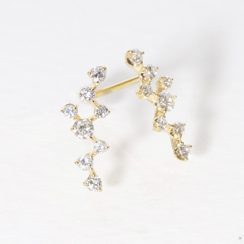 ☆K18wg☆天然ダイヤ0.06ct☆ピアス☆59 レディース
