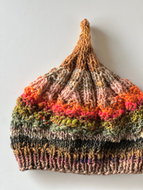 １点限定！　新作！野呂英作毛糸使用どんぐりニット帽子　手編み　オータムカラー 2枚目の画像