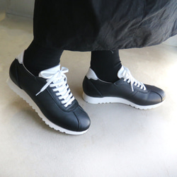 [黑色 x 白色] 經典設計和高品質真皮！ EMA運動鞋 第5張的照片