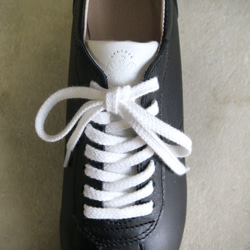 【ブラック×ホワイト】クラシックなデザインと本革の上質感！EMAのスニーカー 9枚目の画像
