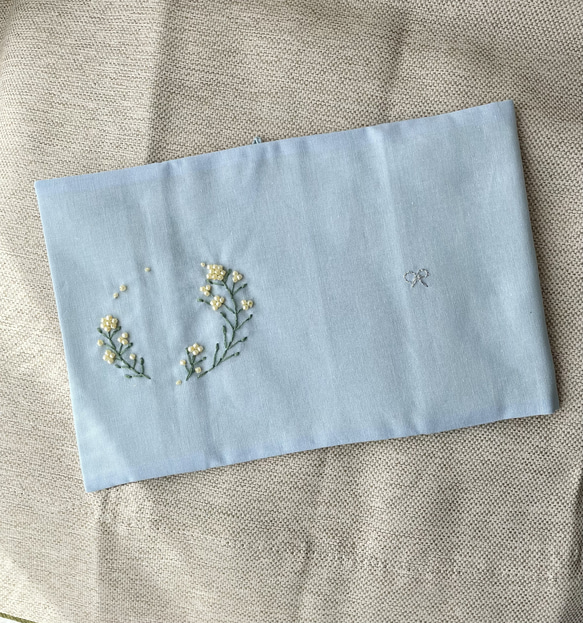 【人気No.3】販売10* 菜の花の花言葉【小さな幸せ】刺繡ブックカバー（サイズ変更も可能です） 4枚目の画像