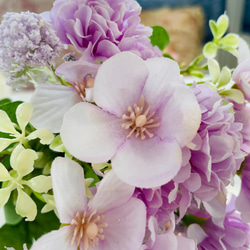 no76,小さな可愛い花束,紫,小花とボンボンの花,アーティフィシャルフラワー,可愛い,ウエディング小物にもアレンジ用 4枚目の画像