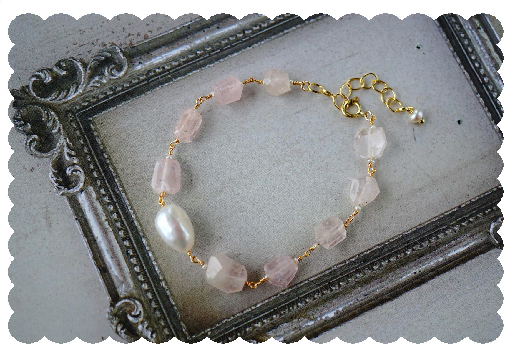 モルガナイトとパールのブレスレット