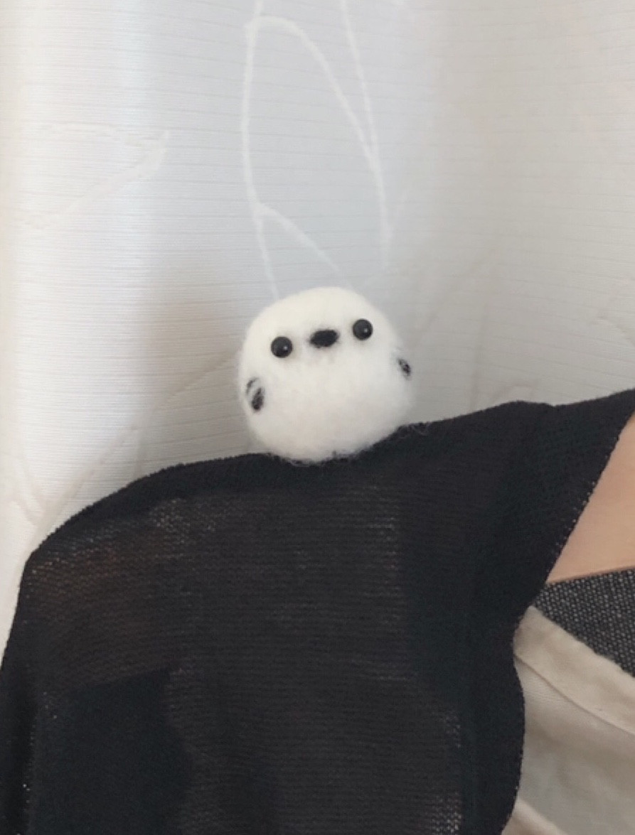 シマエナガくまちゃん作りました｜フェルト羊毛｜HAMANAKA