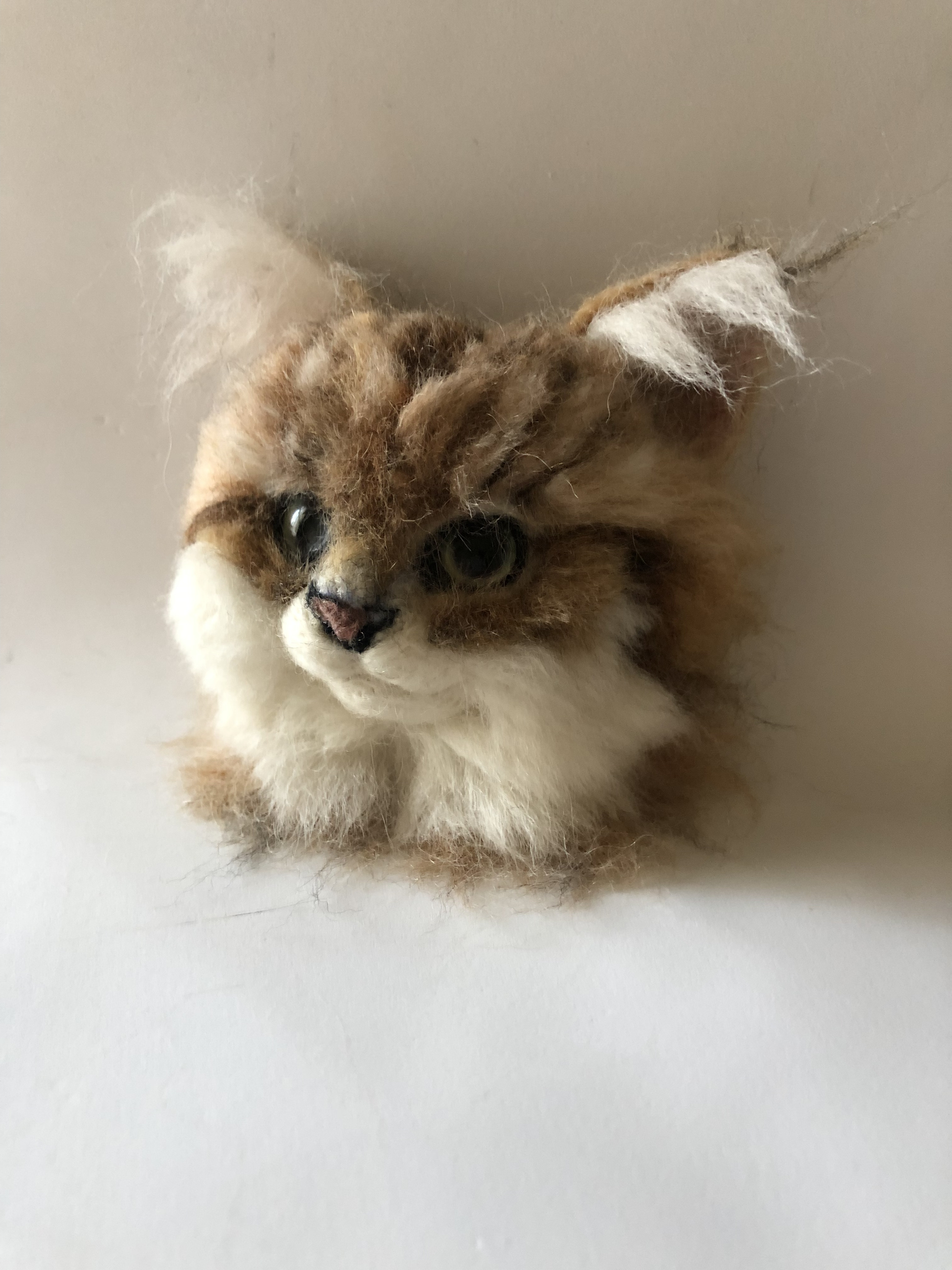 羊毛フェルト　猫　オーダー　壁掛け　ブローチ