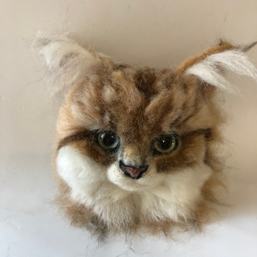 羊毛フェルト 猫 オーダー 壁掛け ブローチ 羊毛フェルト ダイヤ