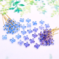 変色素材★7mmミニお花のガラスビーズ  ブルー→バイオレット 3枚目の画像