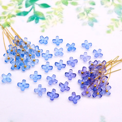 変色素材★7mmミニお花のガラスビーズ  ブルー→バイオレット 4枚目の画像