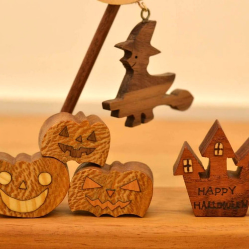 ハロウィン置物 受注制作】木製ハロウィン置物 🎃 ジャックオーランタンとオバケ
