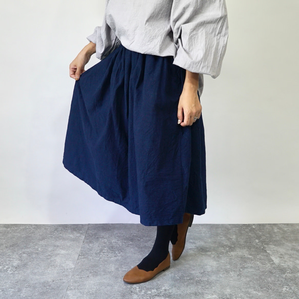 縮褶半身裙/海軍藍/mikawa Textile 第8張的照片