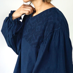 【福袋】刺繡上衣燈籠袖/藏青色+縮褶裙/灰色 第9張的照片