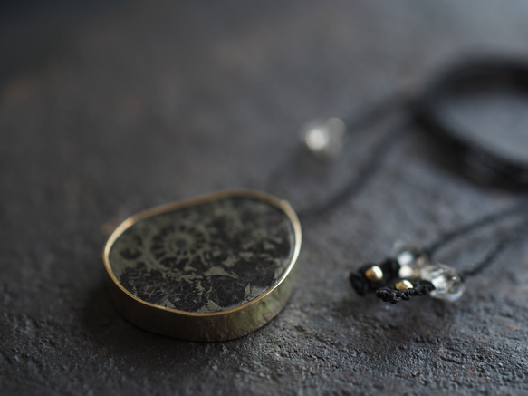 ammonite pyrite brass necklace (getsuei) 8枚目の画像