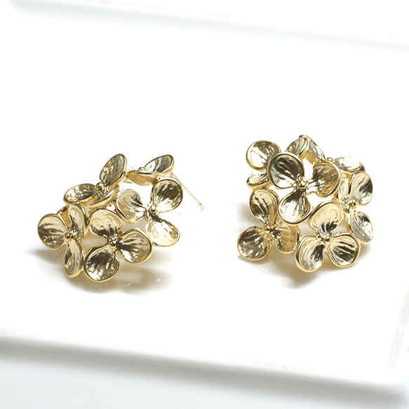 全新【1對】SV925核心！大容量繡球啞光金耳環NF 第1張的照片