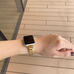 Apple Watch アローブロックベルト ゴールド 2枚目の画像