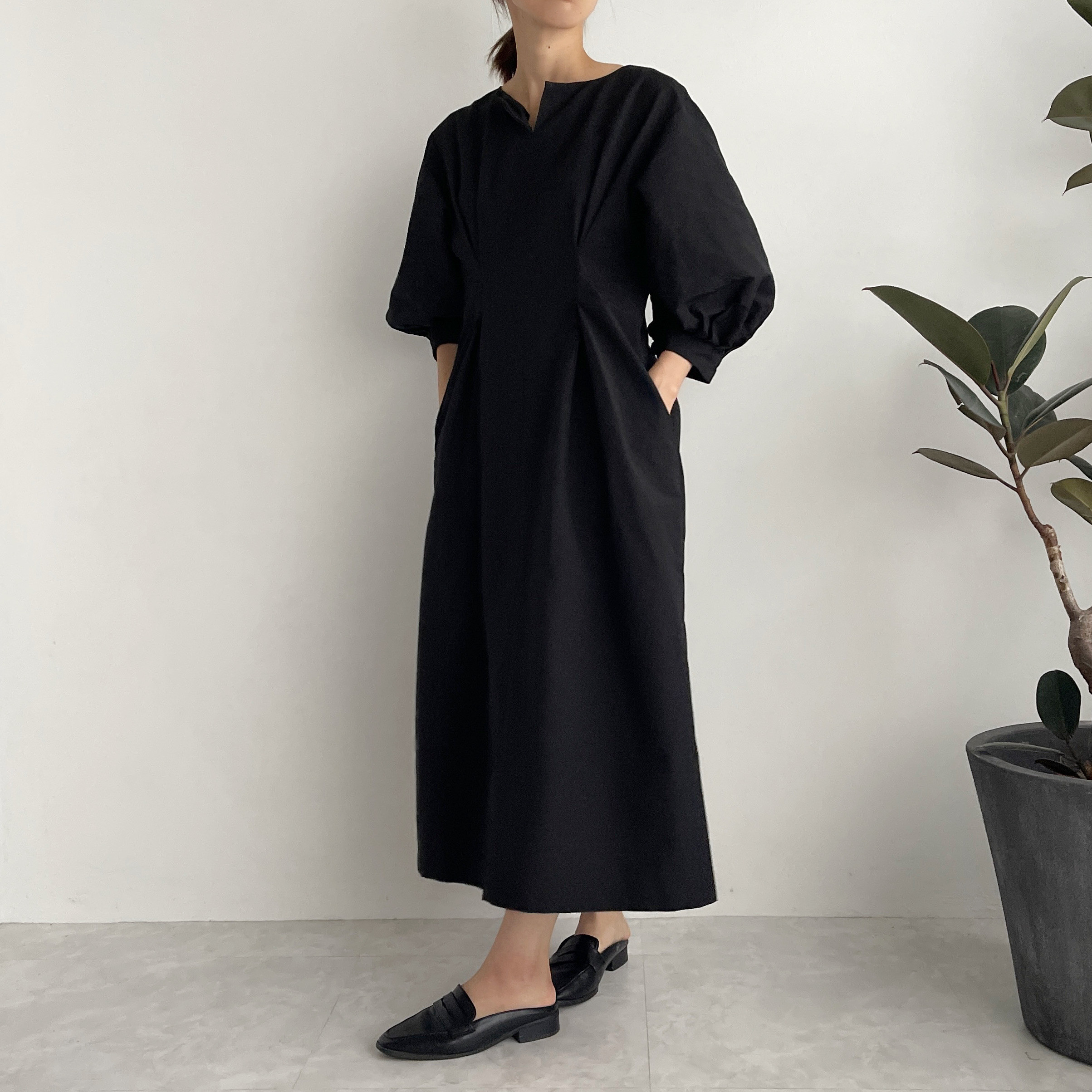 パフスリーブスリットネックワンピース(卒業式、入学式、結構式等オススメ)(ブラック)