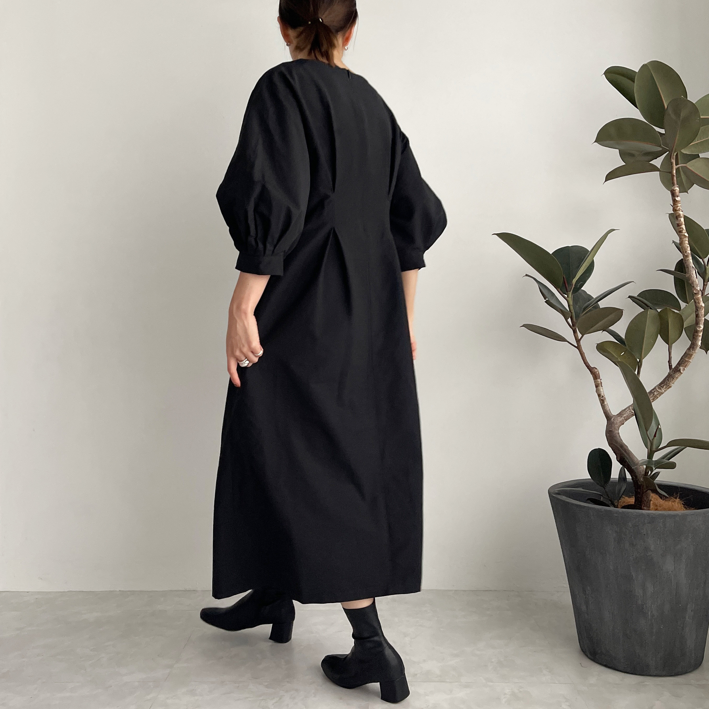 パフスリーブスリットネックワンピース(卒業式、入学式、結構式等オススメ)(ブラック)