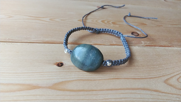 マクラメブレスレット（天然石オーバル） 1枚目の画像