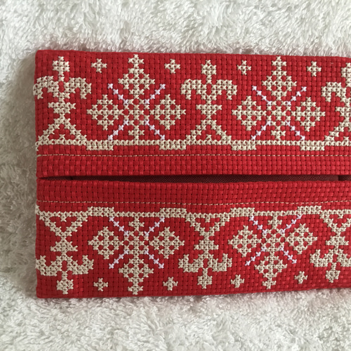 クロスステッチのポケットティッシュケース・赤／アクアブルー その他