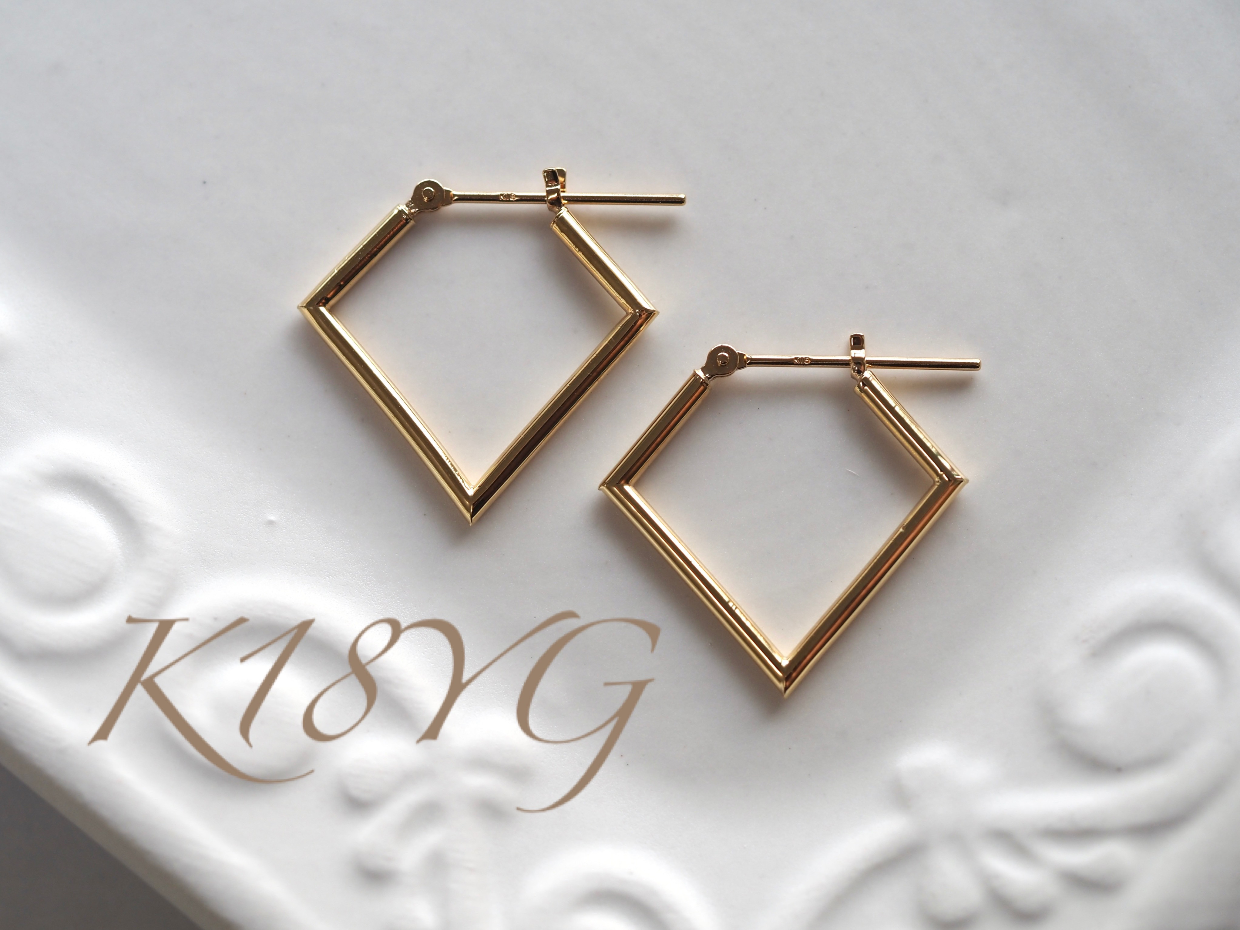 ～ひし形～  No.3274  K18 地金 ピアス