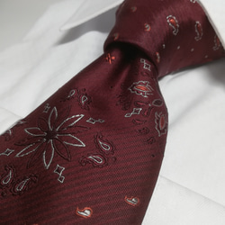 ボルドーのランダムペイズリーネクタイ　Random paisley tie -0042 1枚目の画像