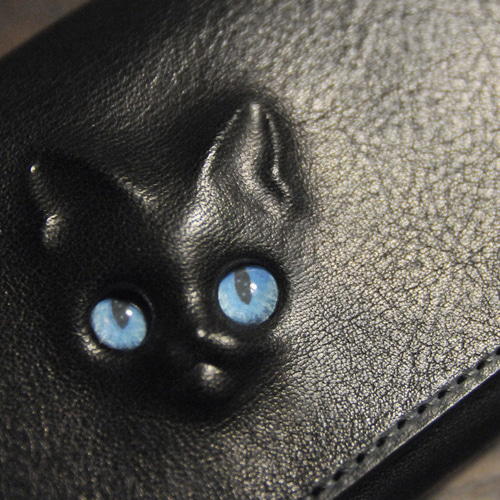 ねこねこ　メゾンドクチュール　長財布 猫と肉球の型押しが超可愛い！・牛革・抗菌・抗ウイルス加工