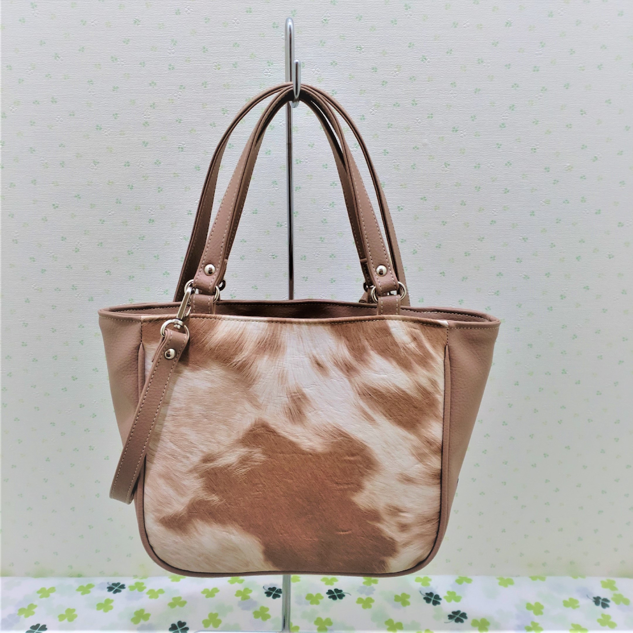 騙されちゃった？　思わず二度見？なミニトートーバッグ　ベージュ