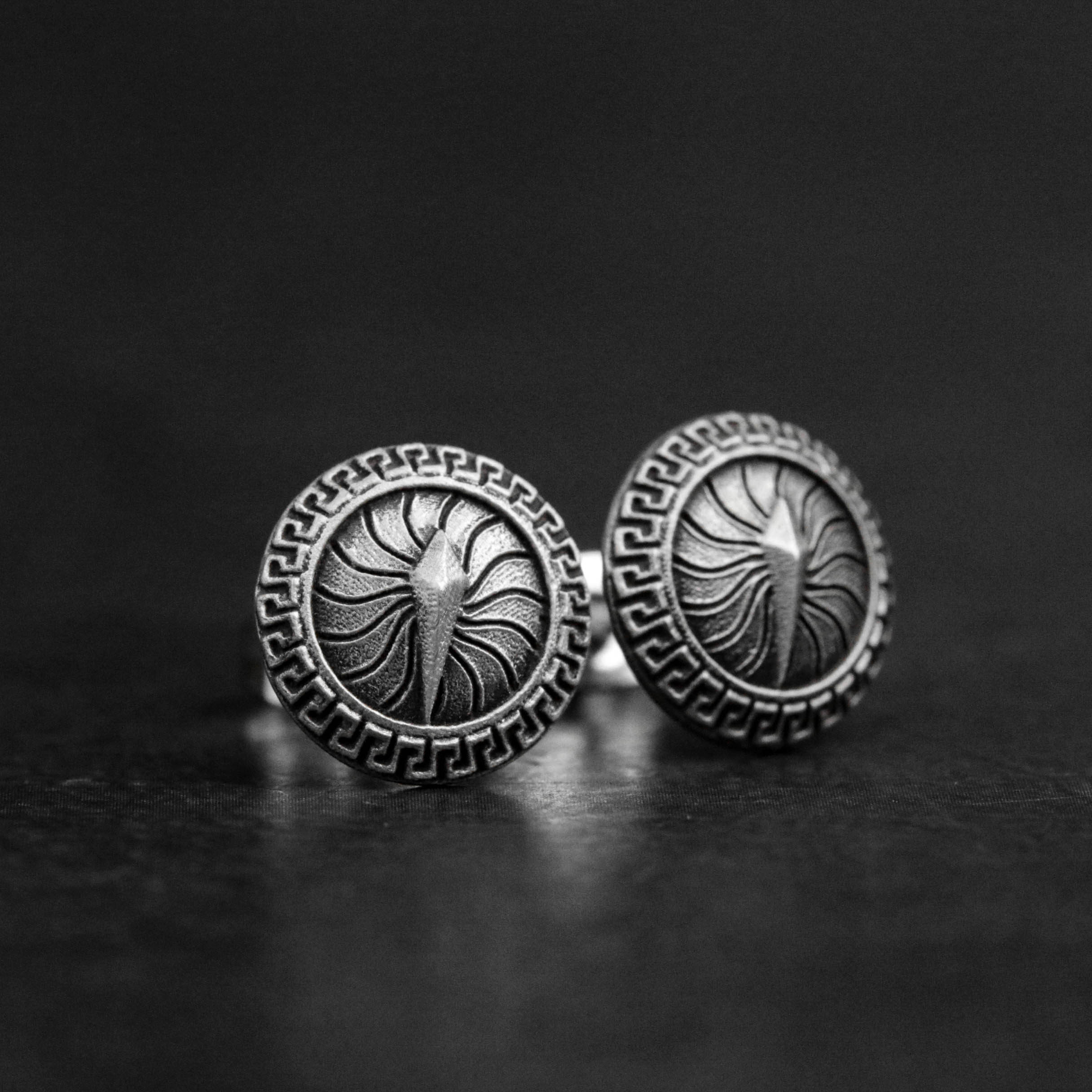 一対925 スターリングシルバー シールド スタッド イヤリング, 保護シールド ジュエリー, 戦士ジュエリー - 手作