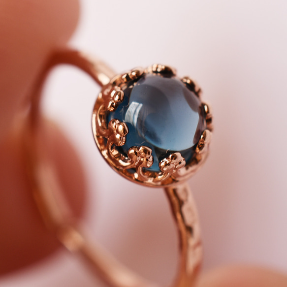ロンドンブルートパーズ指輪、リング：クラウン、ティアラ、王冠：アンティーク：青色、まる、丸い：ピンクゴールド【送料無料】 1枚目の画像