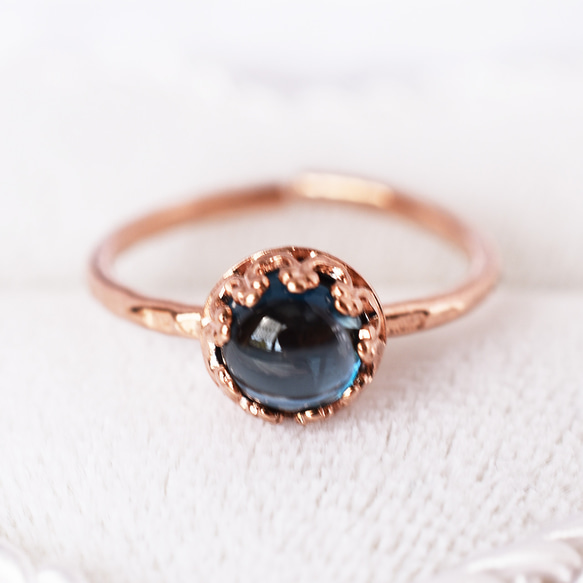 ロンドンブルートパーズ指輪、リング：クラウン、ティアラ、王冠：アンティーク：青色、まる、丸い：ピンクゴールド【送料無料】 2枚目の画像