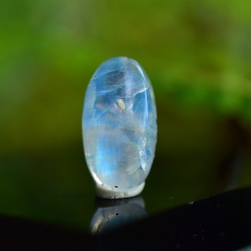 虹入り☆高品質☆ムーンストーン ルースs550 天然石 Funky garuda