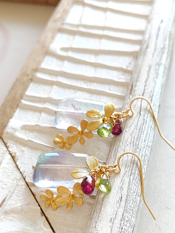 ❁Dainty flowers earrings 14kgf❁ 美しい大粒フローライト＆ロードライトガーネット＆ペリドッ 9枚目の画像