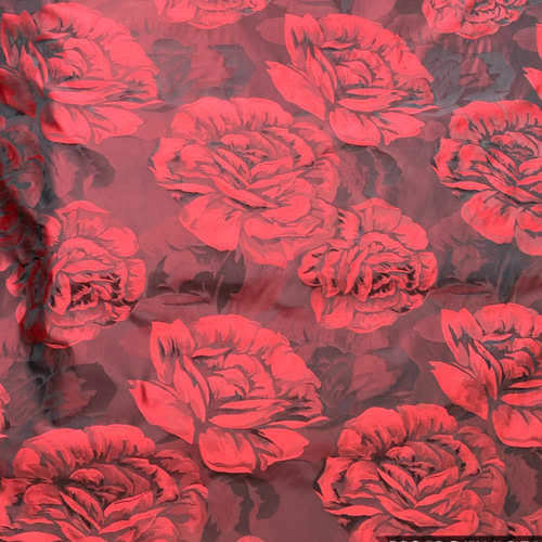 生地］イタリア製高級 シルクジャガード 薔薇柄 レッド 10cm単位より  