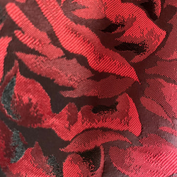 ［生地］イタリア製高級　シルクジャガード　薔薇柄　レッド　10cm単位より販売　　インテリア　小物作りに 4枚目の画像