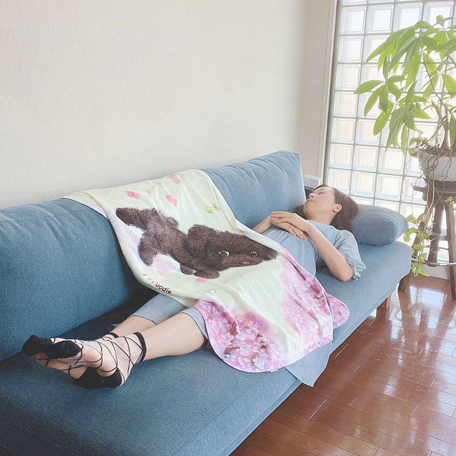 【トイプードル黒】お名前入りブランケット（ひざ掛け）ラッピング対応プレゼントにも♪