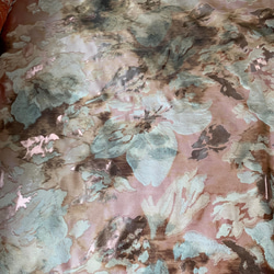 ［生地］フランス製最高級　ラメ　シルクジャガード　絵画風花柄　ピンクゴールド系　10cm単位より販売　インテリア　小物に 6枚目の画像