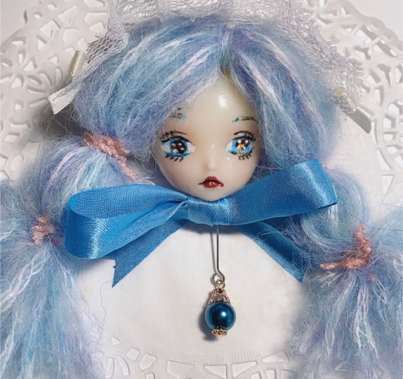 ハンドメイド ヨーロッパ式少女ドール ブローチ1 ブローチ アカザ麦