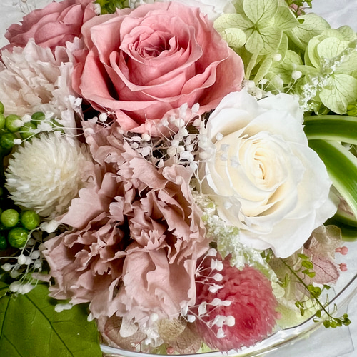 受注商品》ガラスアレンジメント 白グリーン大人ピンク プリザーブド