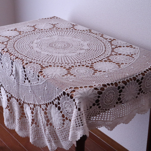 アンティーククロッシェ編み刺繍ワーク大判ラウンドクロス