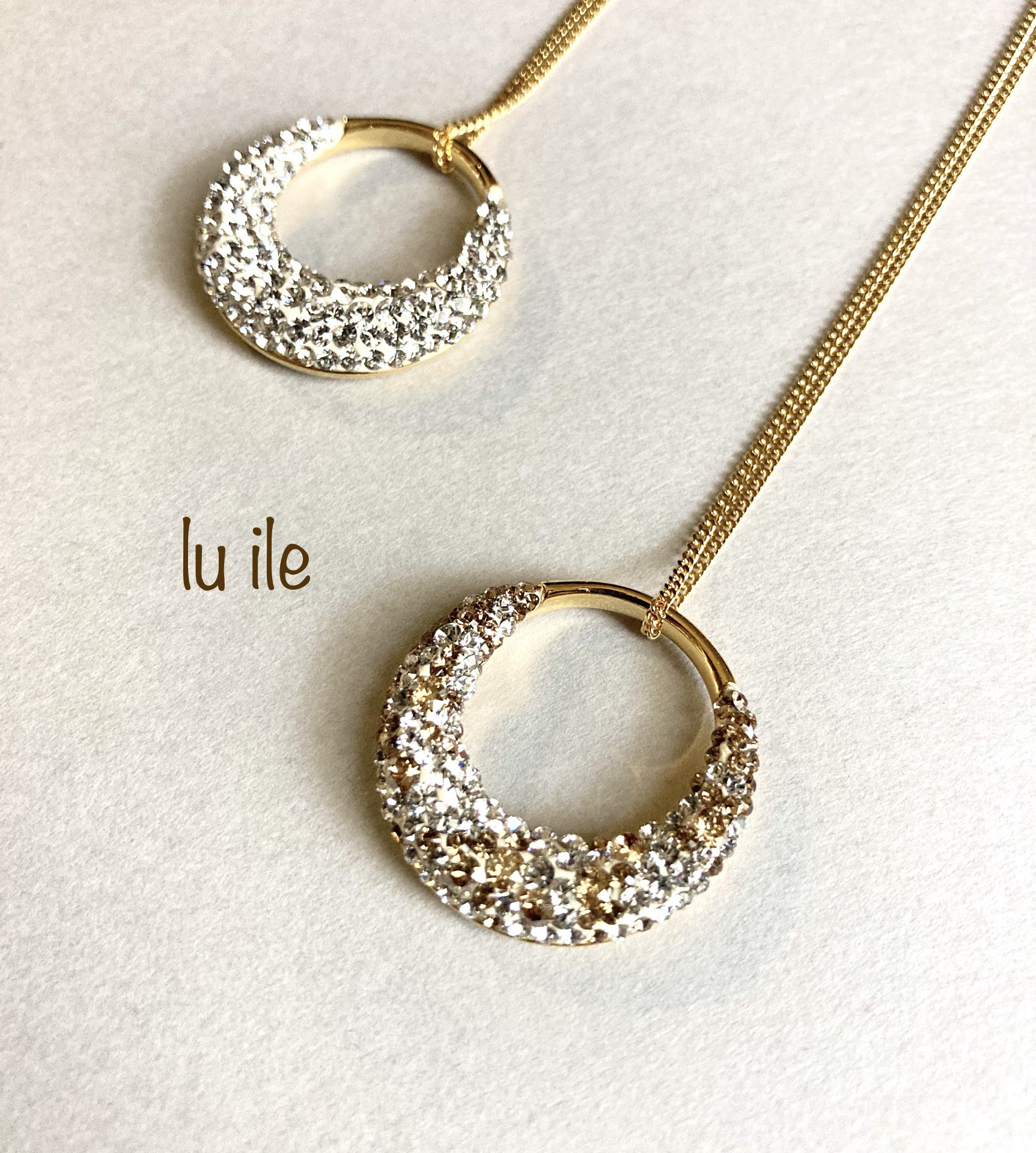 lu ile クレッセントムーン ロングネックレス スワロフスキー クリスタル×ゴールド系