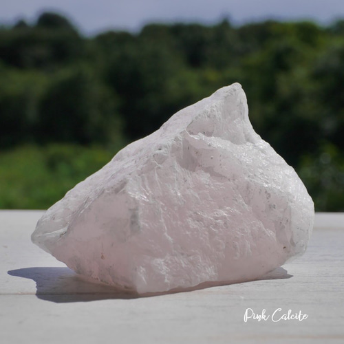 天然石ピンクカルサイト約81g約62mm(パキスタン産)原石ラフロック鉱物
