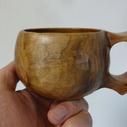 　和の　クルミの一木彫りコーヒーカップ 1枚目の画像
