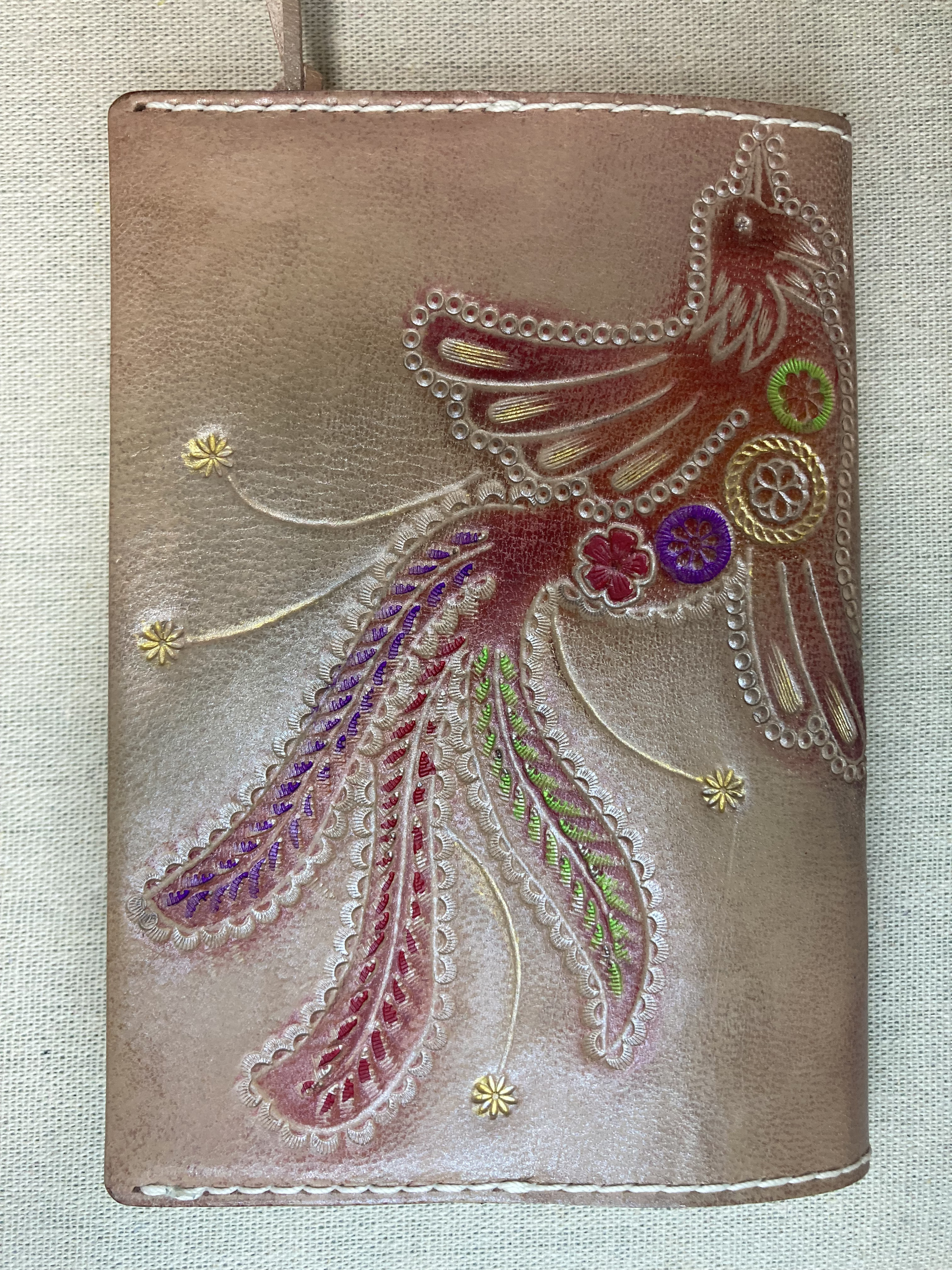 本革手染め手縫い　文庫本カバー        Ω