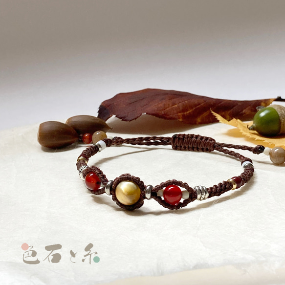 秋色の天然石とマクラメ編みのブレスレット：ゴールデンタイガーアイとカーネリアン 11枚目の画像