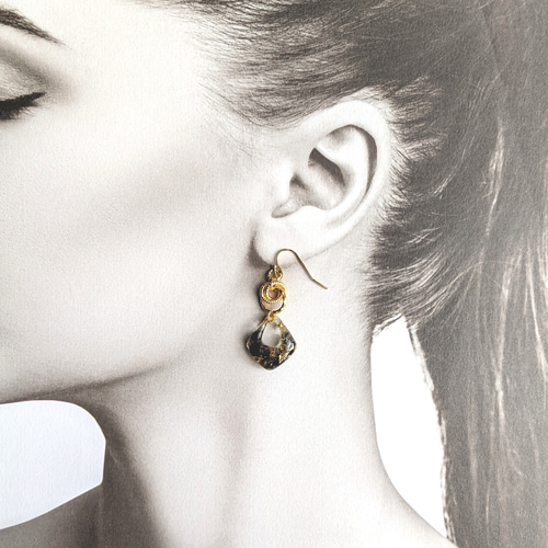 大地の力を宿す天然石【スモーキークォーツ】のオルゴナイトとリングの